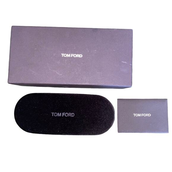 Tom Ford Velvet Hard Shell Eye Case with Cleaning Cloth, Box - Case 6\